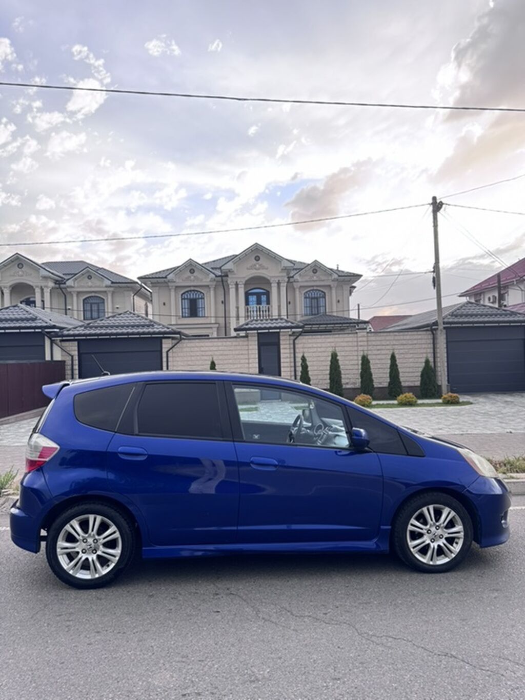 Honda Fit: 2010 г., Автомат, Бензин, Хэтчбэк — фото 3