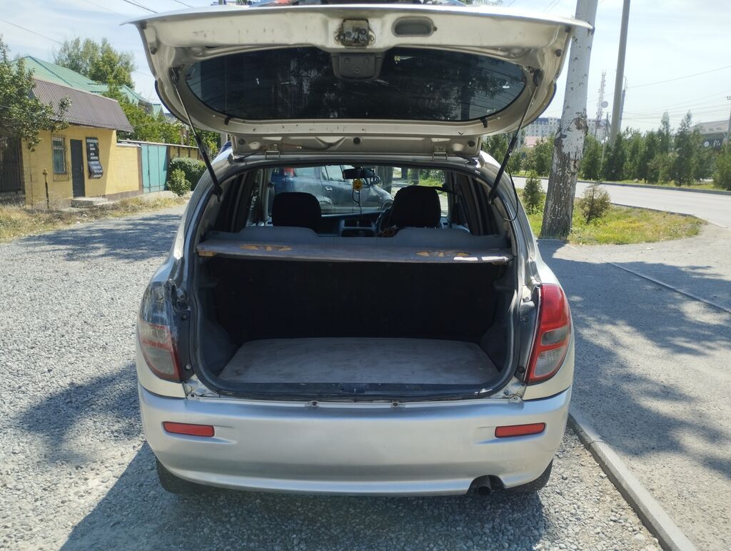 Toyota Duet: 2000 г., 0.1 л, Автомат, Бензин, Хэтчбэк — фото 6