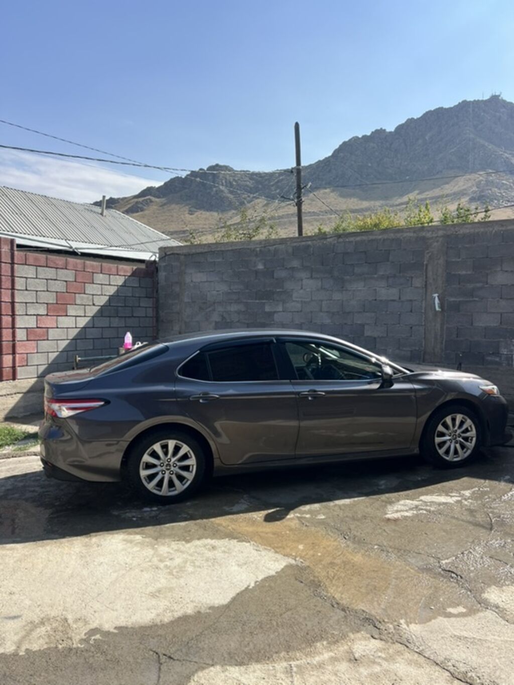 Toyota Camry: 2018 г., 2.5 л, Автомат, Бензин, Седан: фото 3