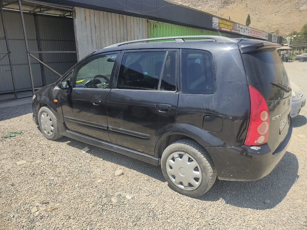 Mazda Premacy 2003 г., черный минивэн: фото 2