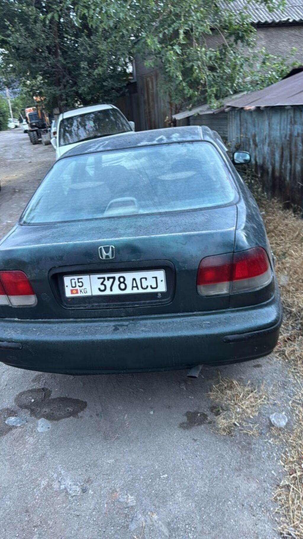 Honda Civic: 1997 г., 1.4 л, Механика, Бензин, Седан: фото 2