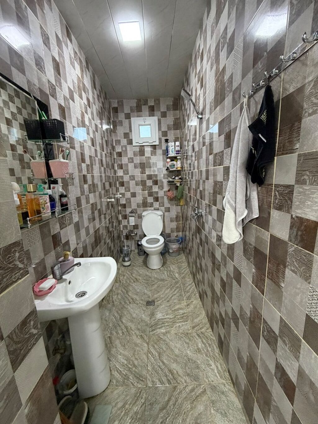 Xirdalan şəhəri İlham cəfərov küçəsində 3otaqli həyət evi satilir
