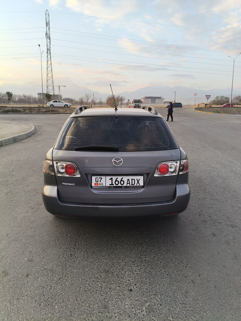 Mazda 6: 2004 г., 2.3 л, Механика, Бензин, Универсал: фото 4