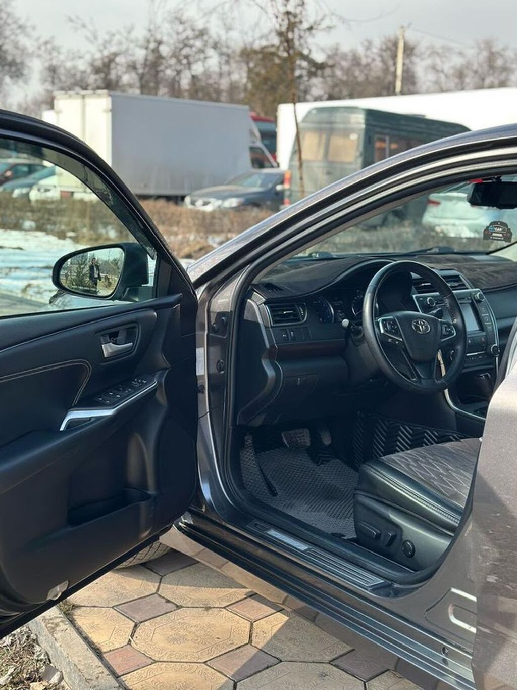 Toyota Camry: 2017 г., 2.5 л, Автомат, Бензин, Седан: фото 3