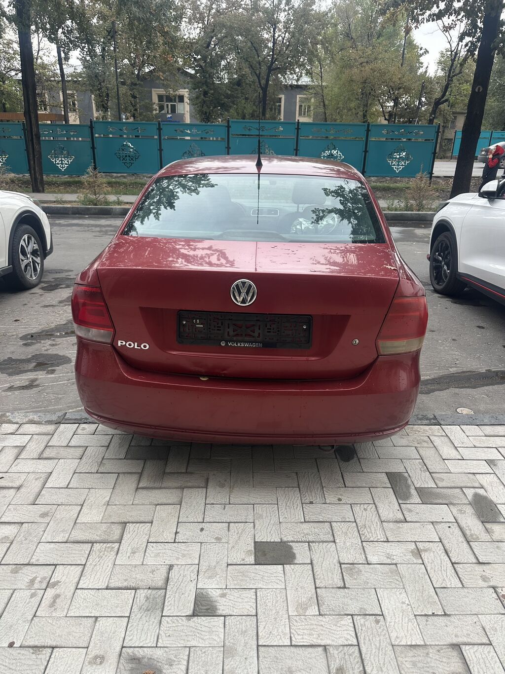 Volkswagen Polo: 2012 г., 1.6 л, Автомат, Бензин, Седан: фото 6
