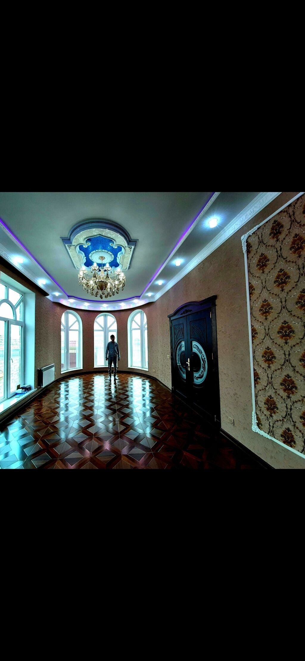 Salamaleykum. Yeni Ramanada əlimyandıda ev- villa satılır. Özüm üçün