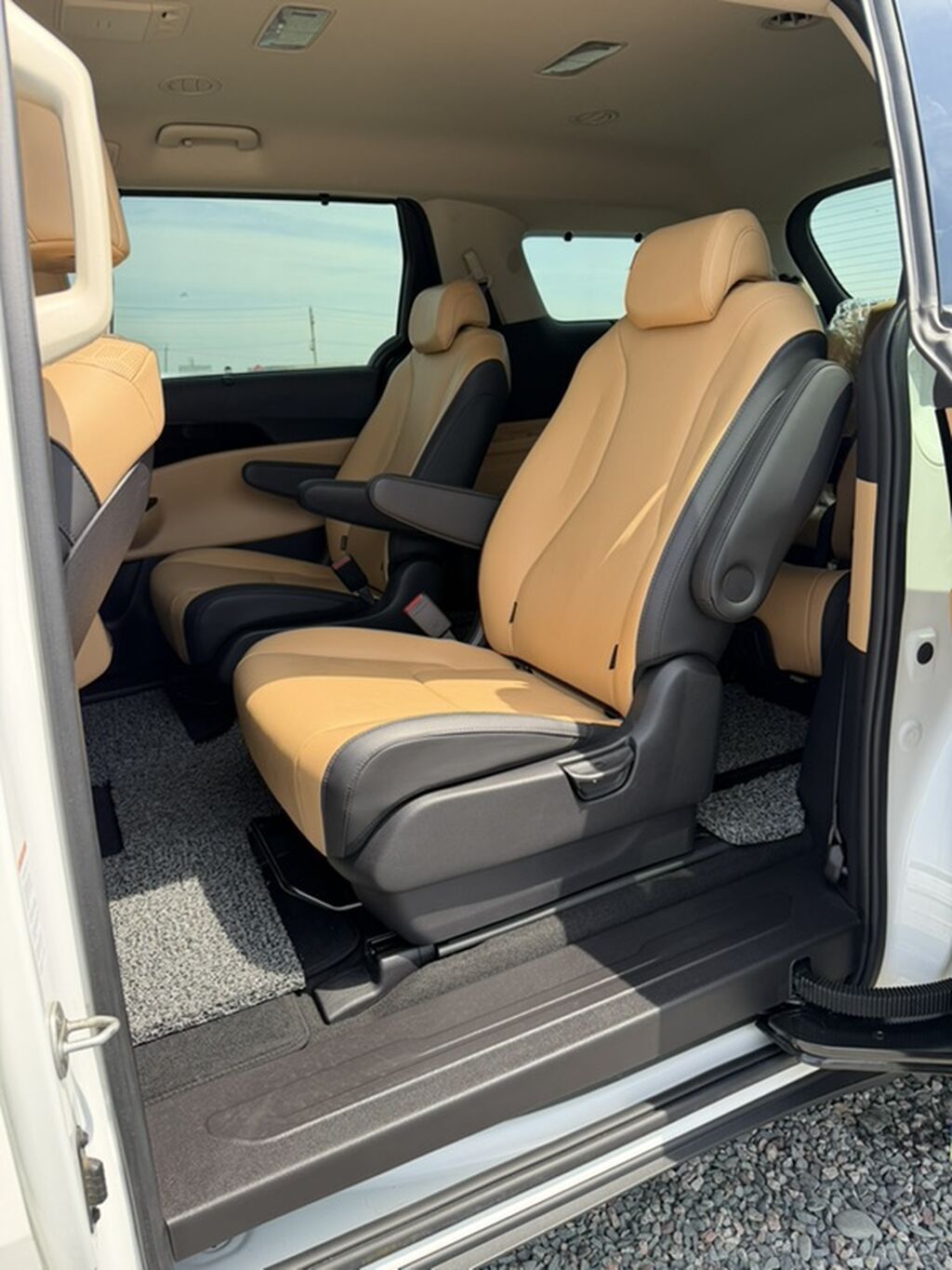 Kia Carnival: 2021 г., 2.2 л, Автомат, Дизель, Минивэн: фото 6
