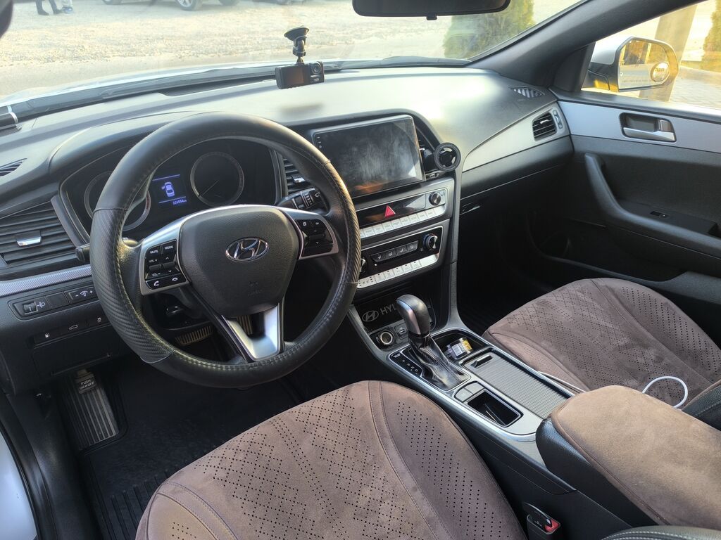 Hyundai Sonata: 2019 г., 2 л, Автомат, Газ, Седан: фото 5