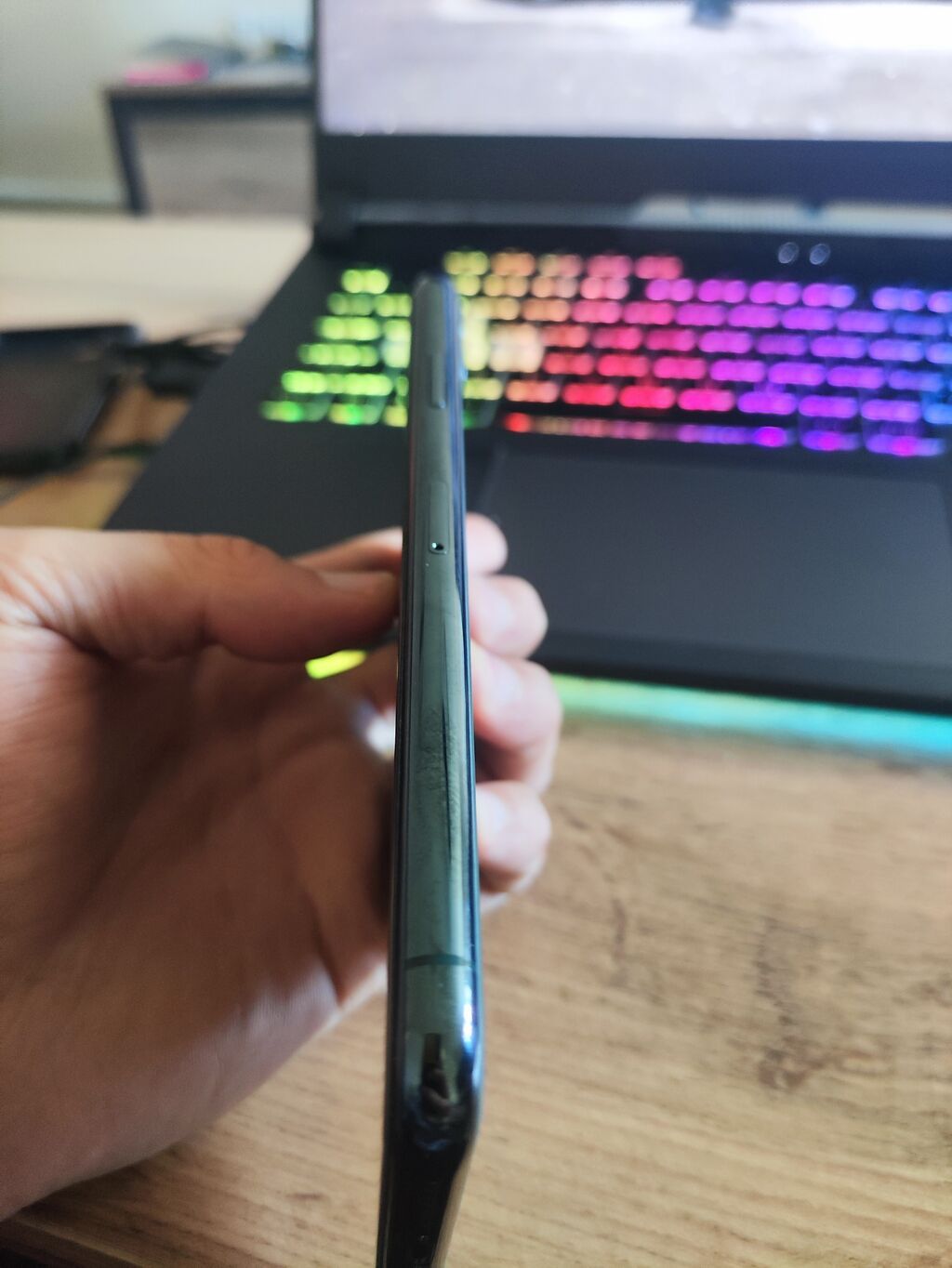 IPhone 11 Pro Max, Б/у, 256 ГБ, Alpine Green, Защитное стекло, Чехол, Кабель, 71 % — фото 3