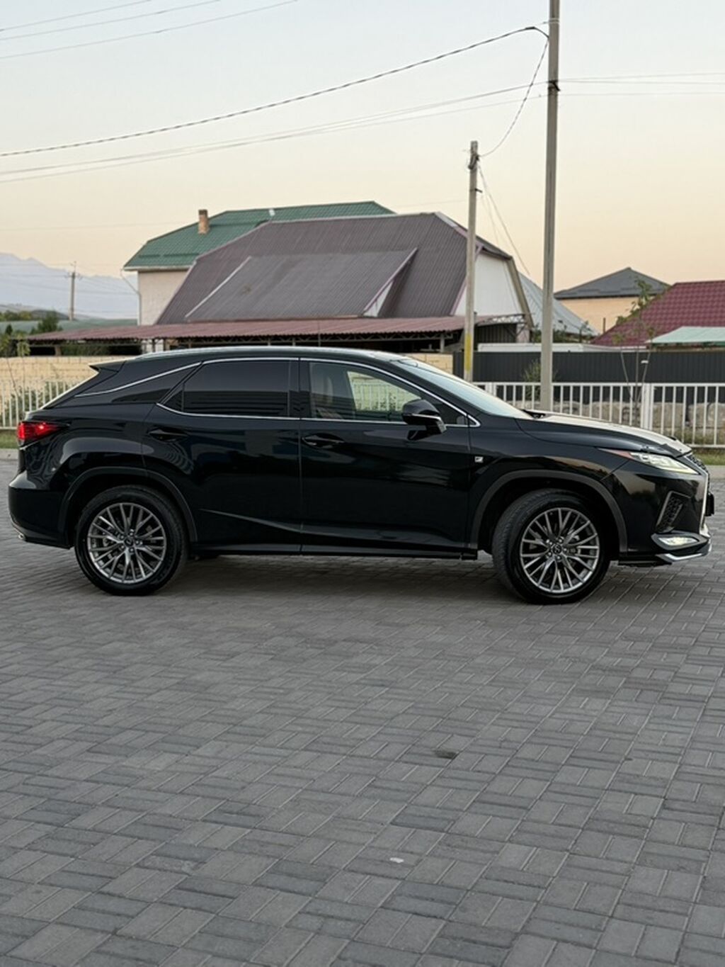 Lexus RX: 2022 г., 3.5 л, Автомат, Бензин, Кроссовер: фото 4