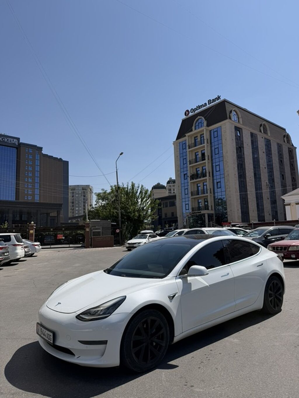 Tesla Model 3: 2020 г., Электромобиль, Лифтбек: фото 5