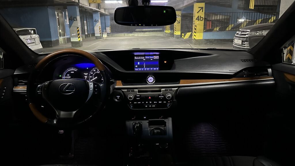 Lexus ES: 2013 г., 2.5 л, Вариатор, Гибрид, Седан: фото 7