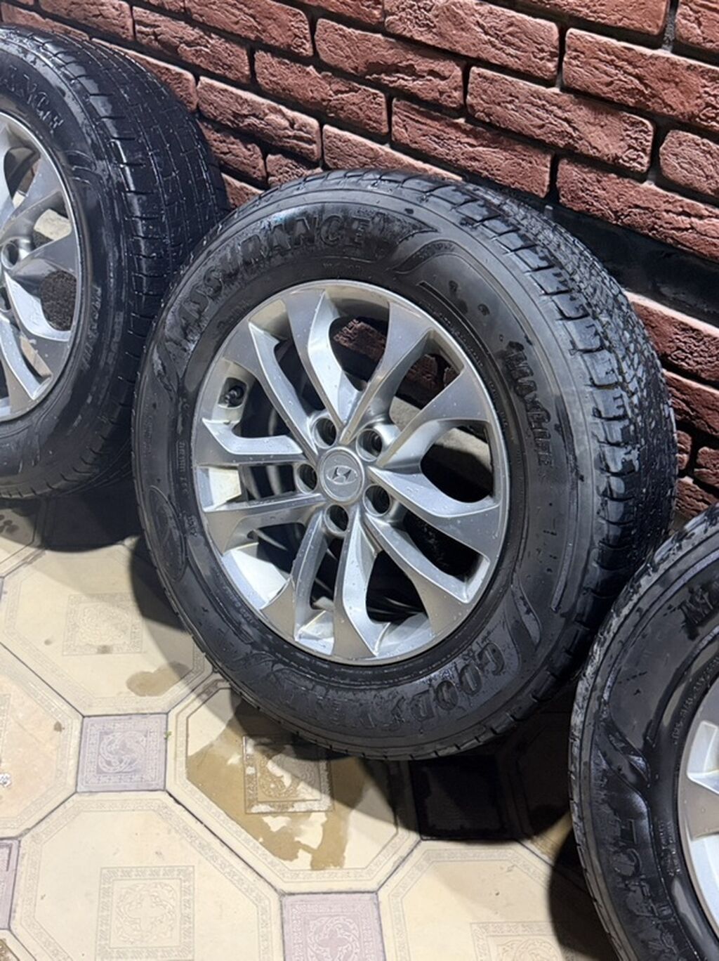 Колеса в сборе 235 / 65 / R 17, Лето, Б/у, Комплект, Легковые, Литые, отверстий - 5: фото 2