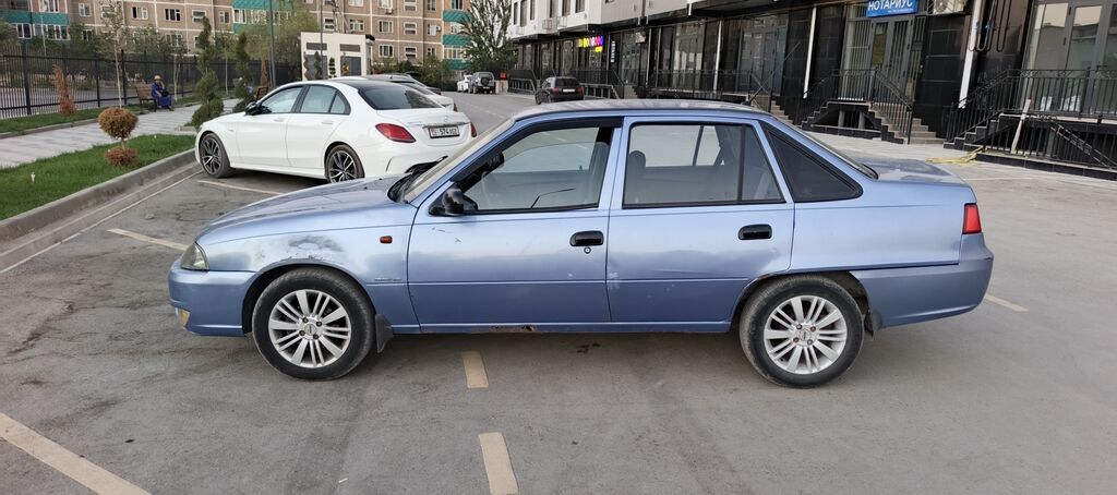 Daewoo Nexia: 2008 г., 1.6 л, Седан: фото 3