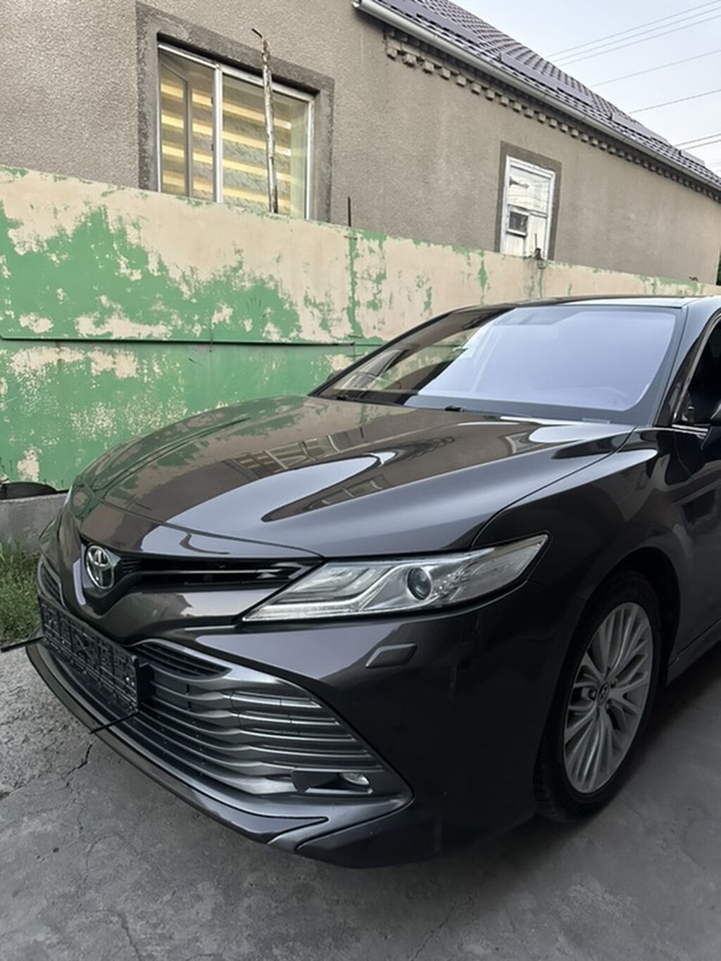 Toyota Camry: 2017 г., 2.5 л, Автомат, Бензин, Седан: фото 2