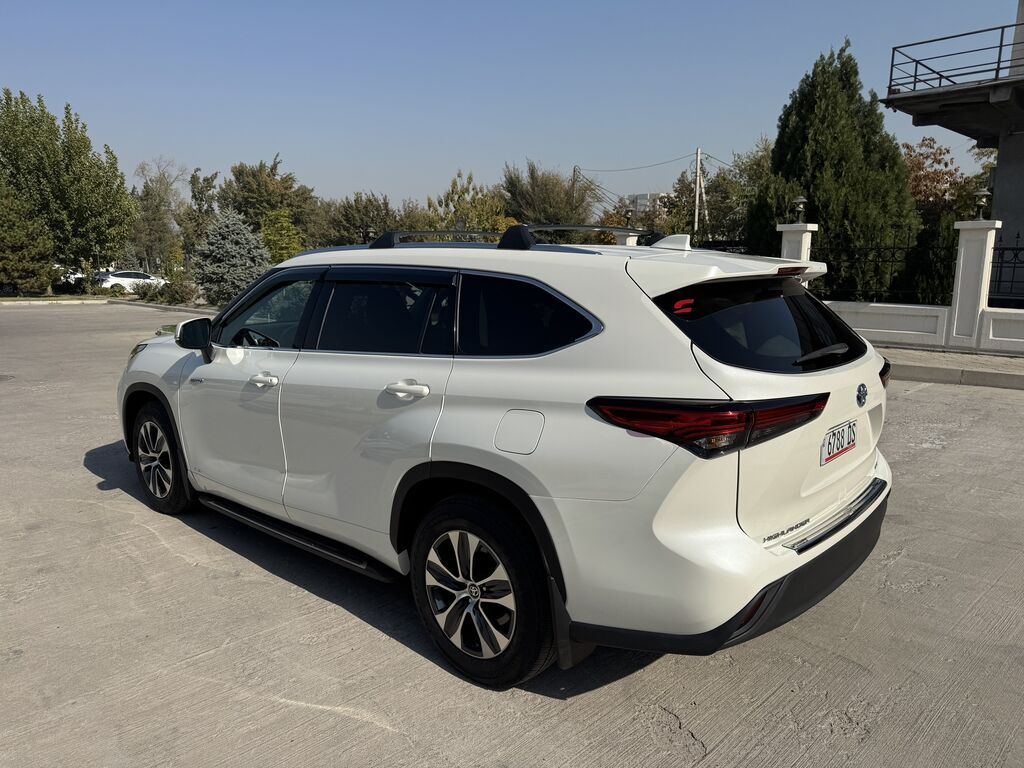 Toyota Highlander: 2020 г., 2.5 л, Вариатор, Гибрид, Внедорожник: фото 8