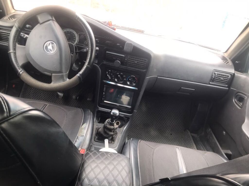 Daewoo Nexia: 2010 г., 1.6 л, Механика, Бензин, Седан: фото 2