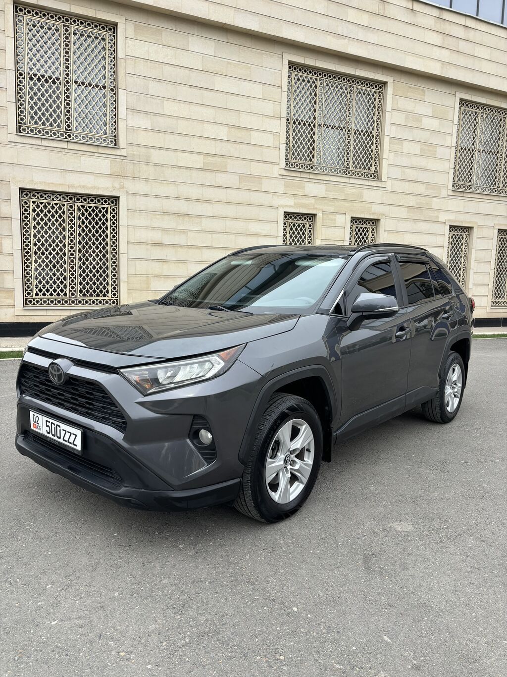 Toyota RAV4: 2020 г., 2.5 л, Автомат, Бензин, Кроссовер: фото 4