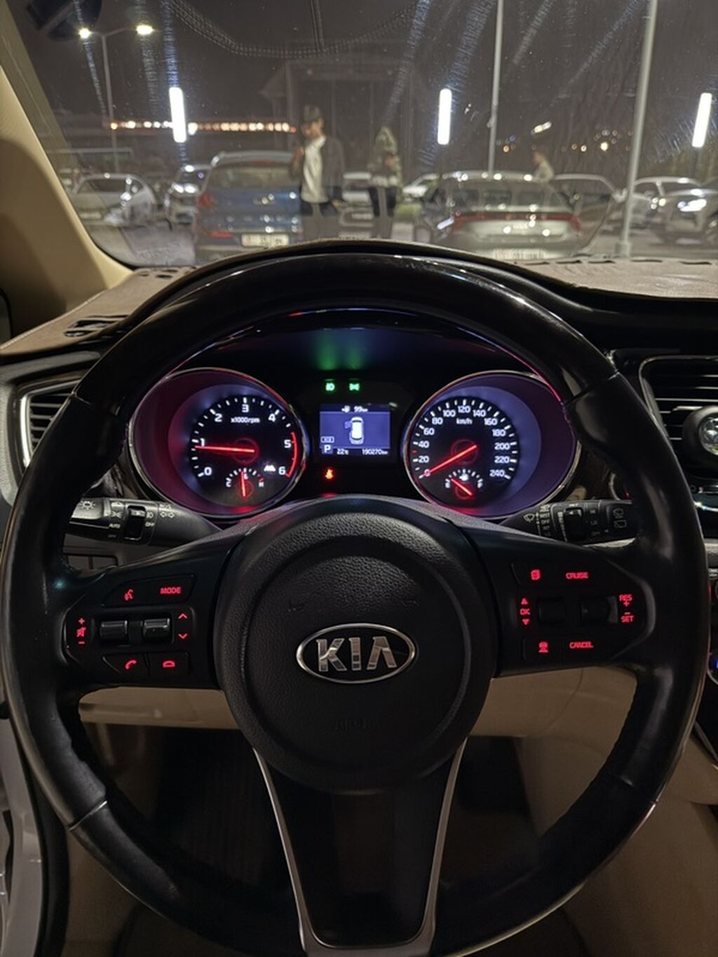 Kia Carnival: 2020 г., 2.2 л, Автомат, Дизель, Минивэн: фото 8