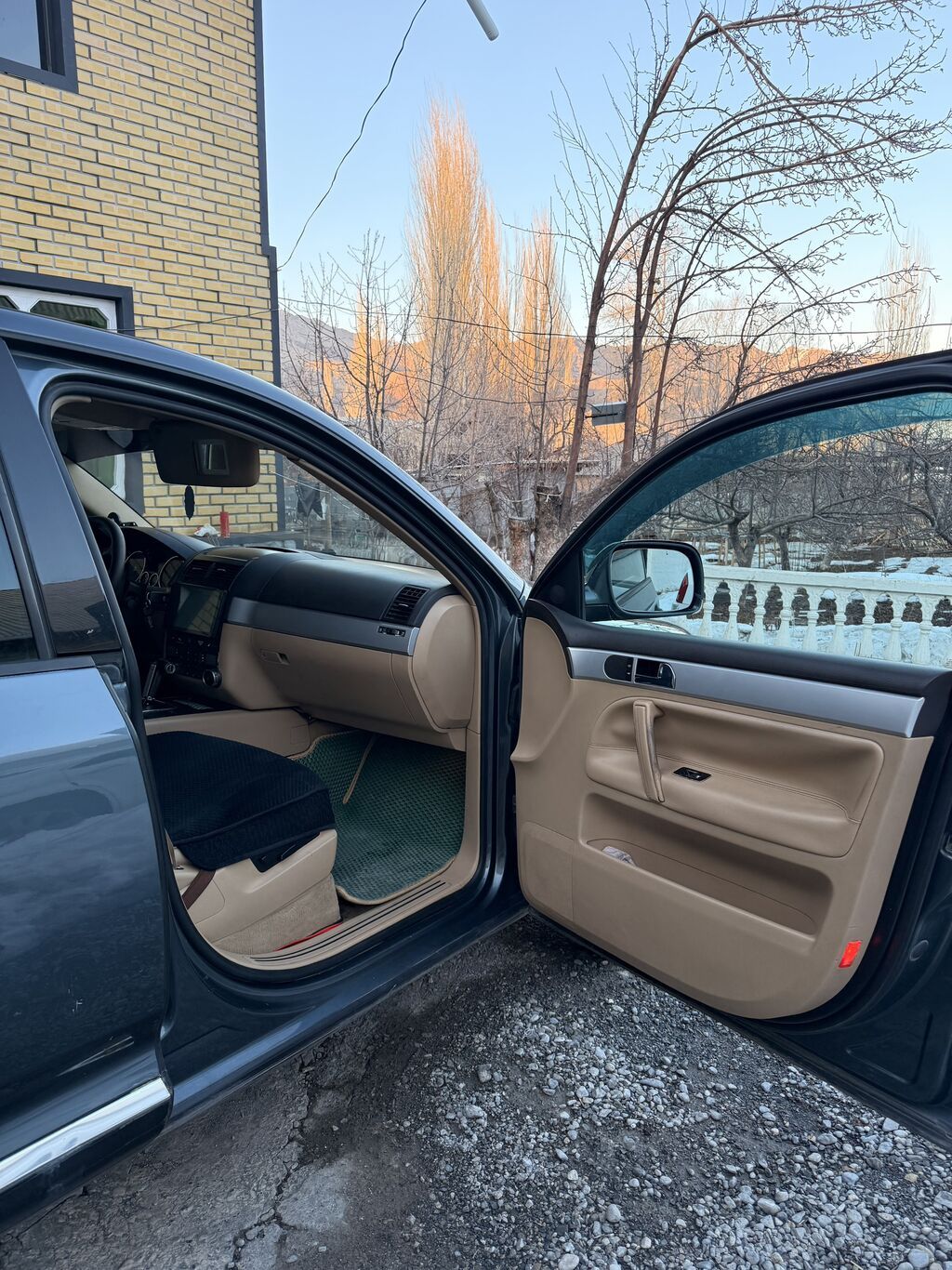 Volkswagen Touareg: 2003 г., 3.2 л, Автомат, Бензин, Кроссовер: фото 7