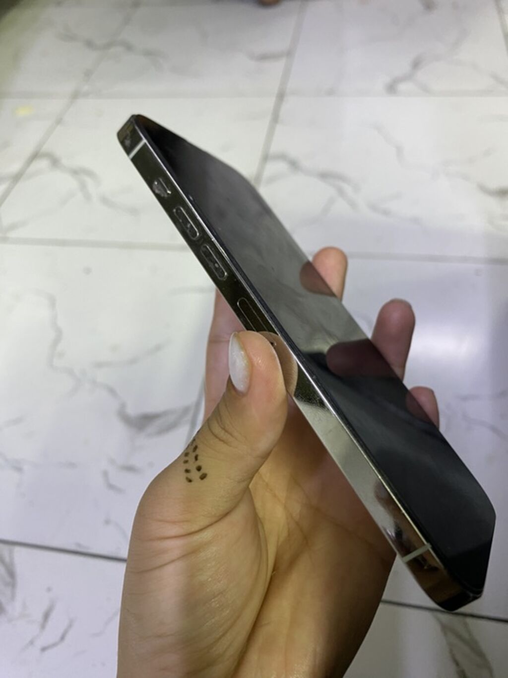 IPhone 13 Pro Max, Б/у, 128 ГБ, Серебристый, Чехол, 78 %: фото 2