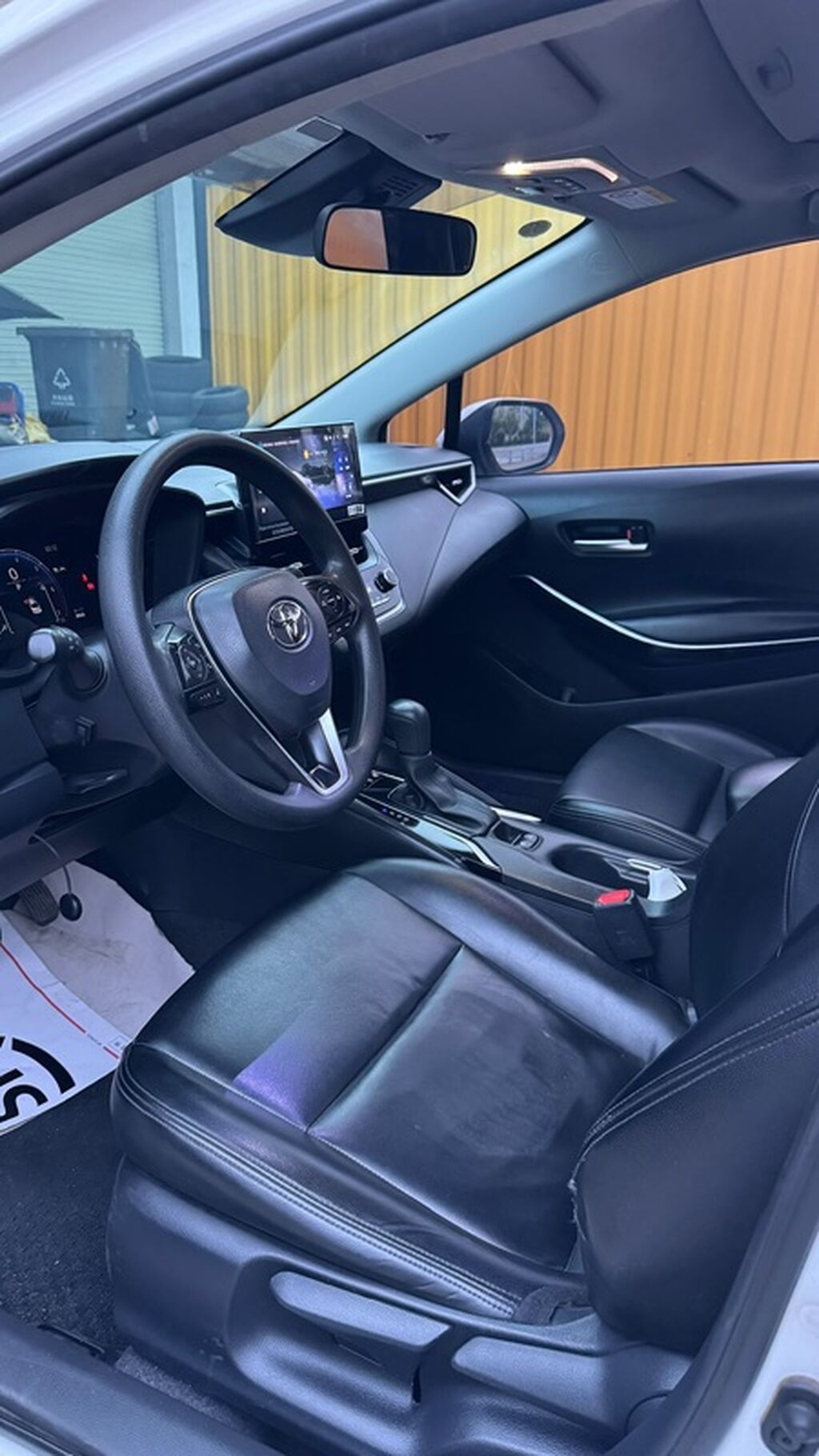 Toyota Corolla Hybrid 2023, седан, 1.8 л: фото 6