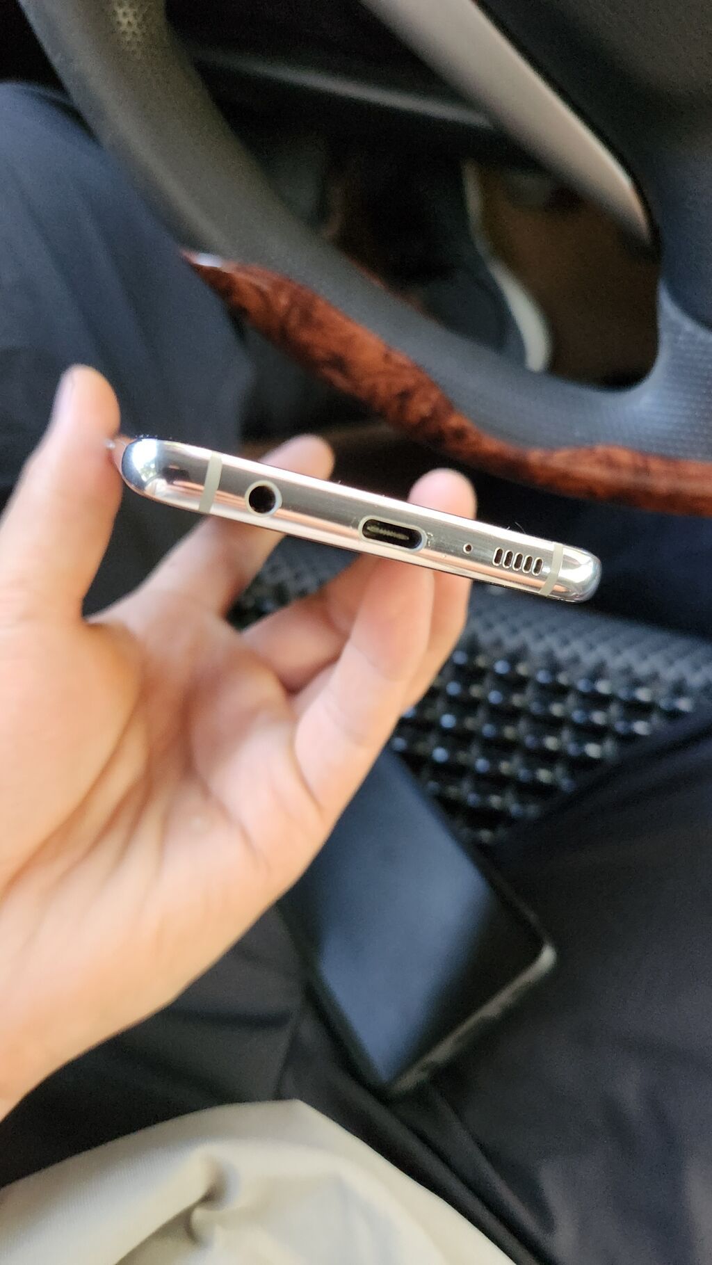 Samsung Galaxy S10, Б/у, 128 ГБ, цвет - Серебристый, 2 SIM: фото 2