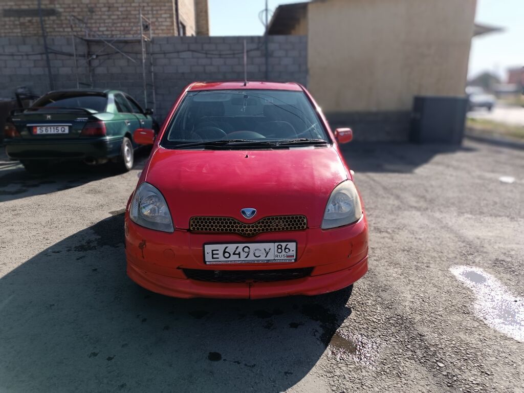 Toyota Vitz 2000 салон