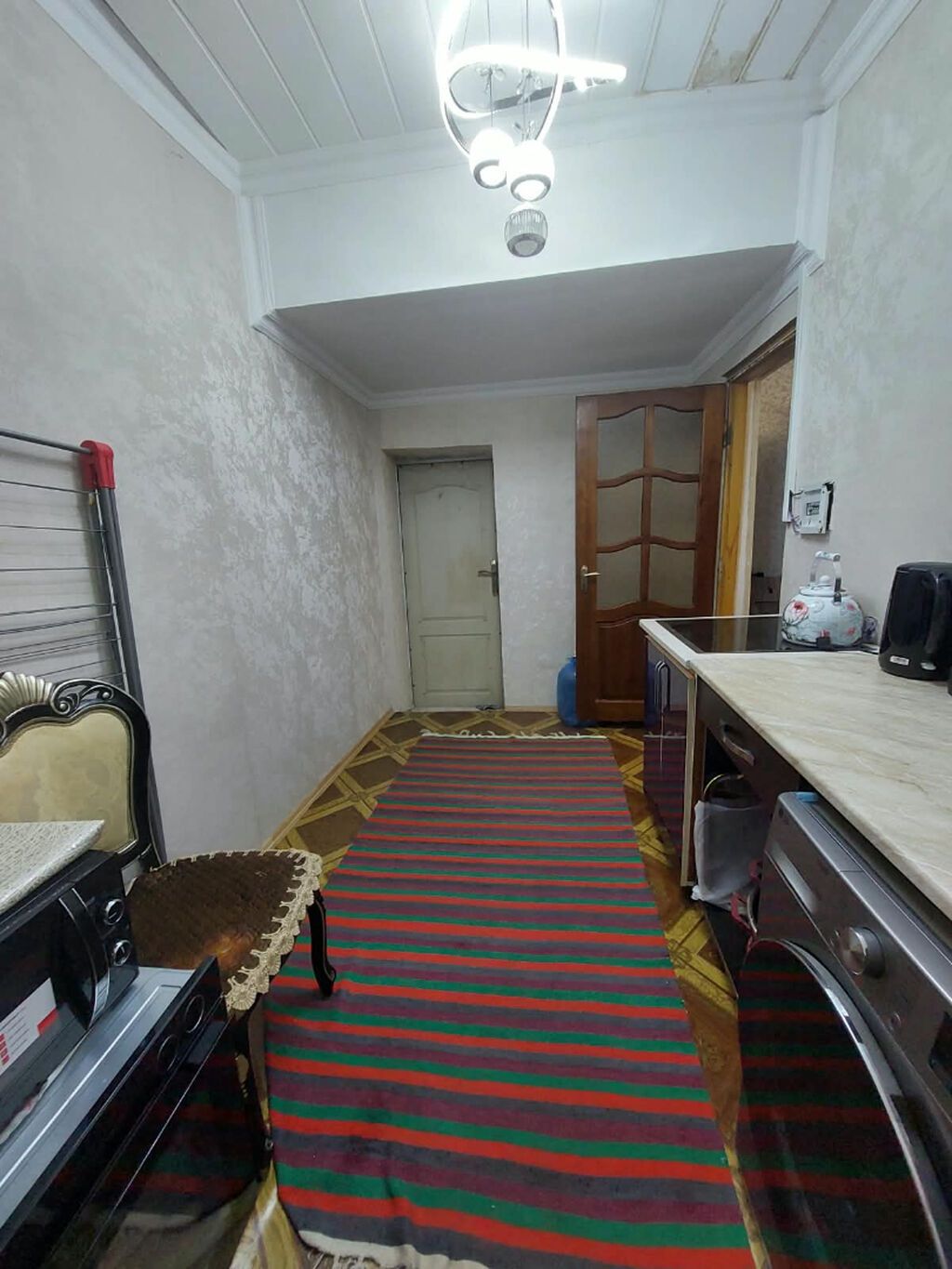 Ağ şəhər 1 otaqlı, 56 kv. m, Orta təmir
