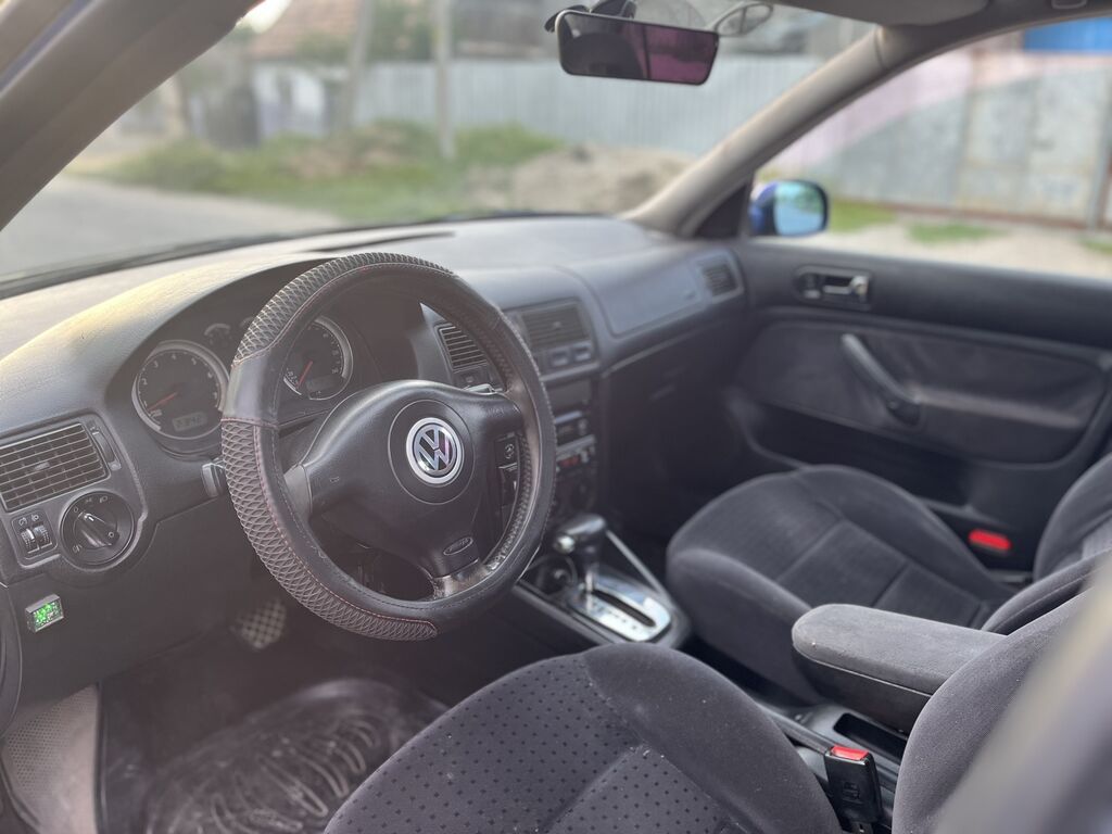 Volkswagen Bora: 2001 г., 2 л, Автомат, Газ, Седан: фото 5