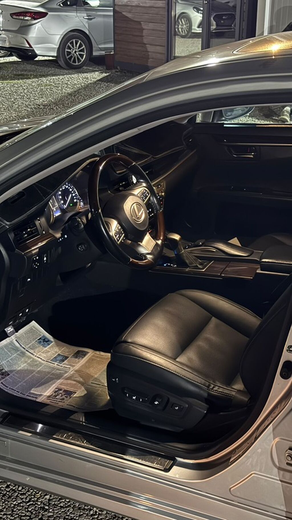 Lexus ES: 2016 г., 3.5 л, Автомат, Бензин, Седан: фото 8