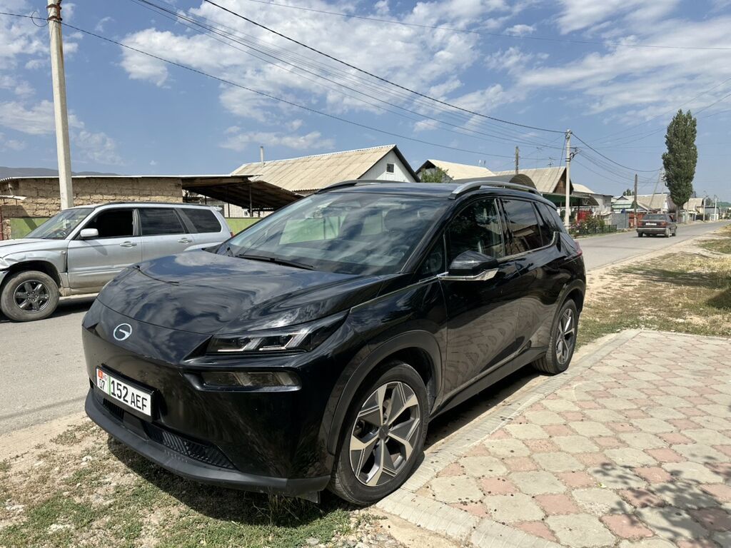 Электромобиль Aion V Plus (кроссовер) - Кузов: черный городской: фото 5