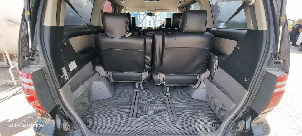 Toyota Alphard: 2005 г., 3 л, Автомат, Бензин, Минивэн: фото 4