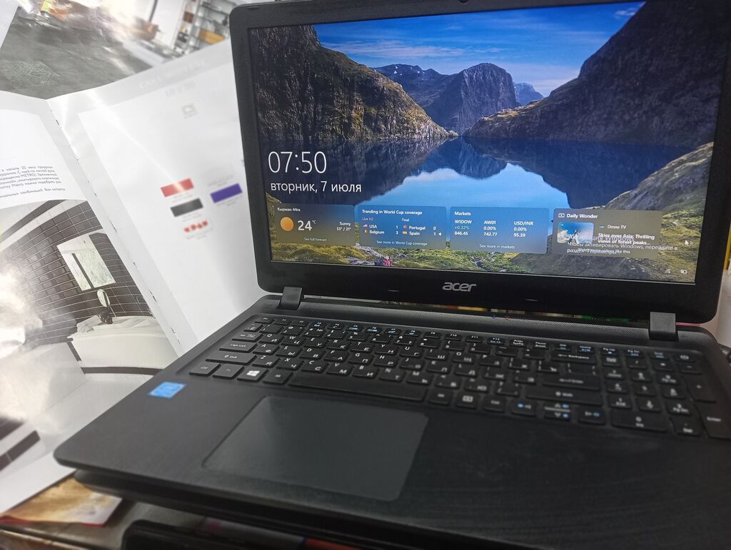 Acer ноутбук покупал для учёбы девочектепер залипают в своих: фото 2