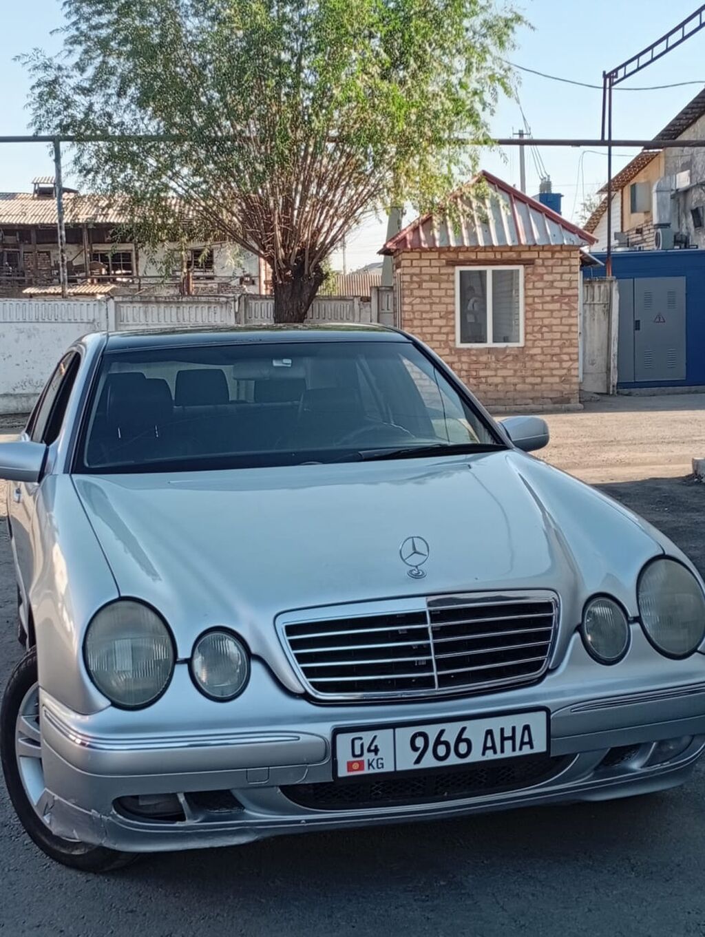 Mercedes-Benz E-Class: 1999 г., 3.2 л, Автомат, Бензин, Седан: фото 2
