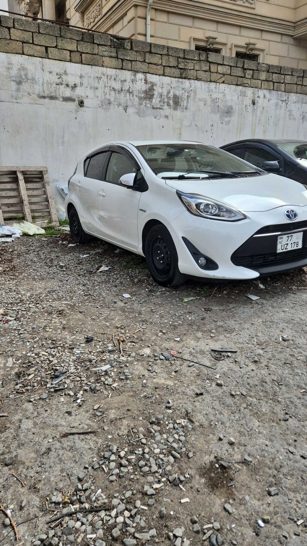 Toyota avtomobilinin günlük icarəsi - 2