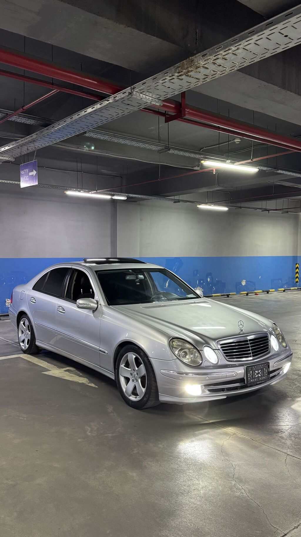 Mercedes-Benz E-Class: 2002 г., 5 л, Автомат, Бензин, Седан: фото 2