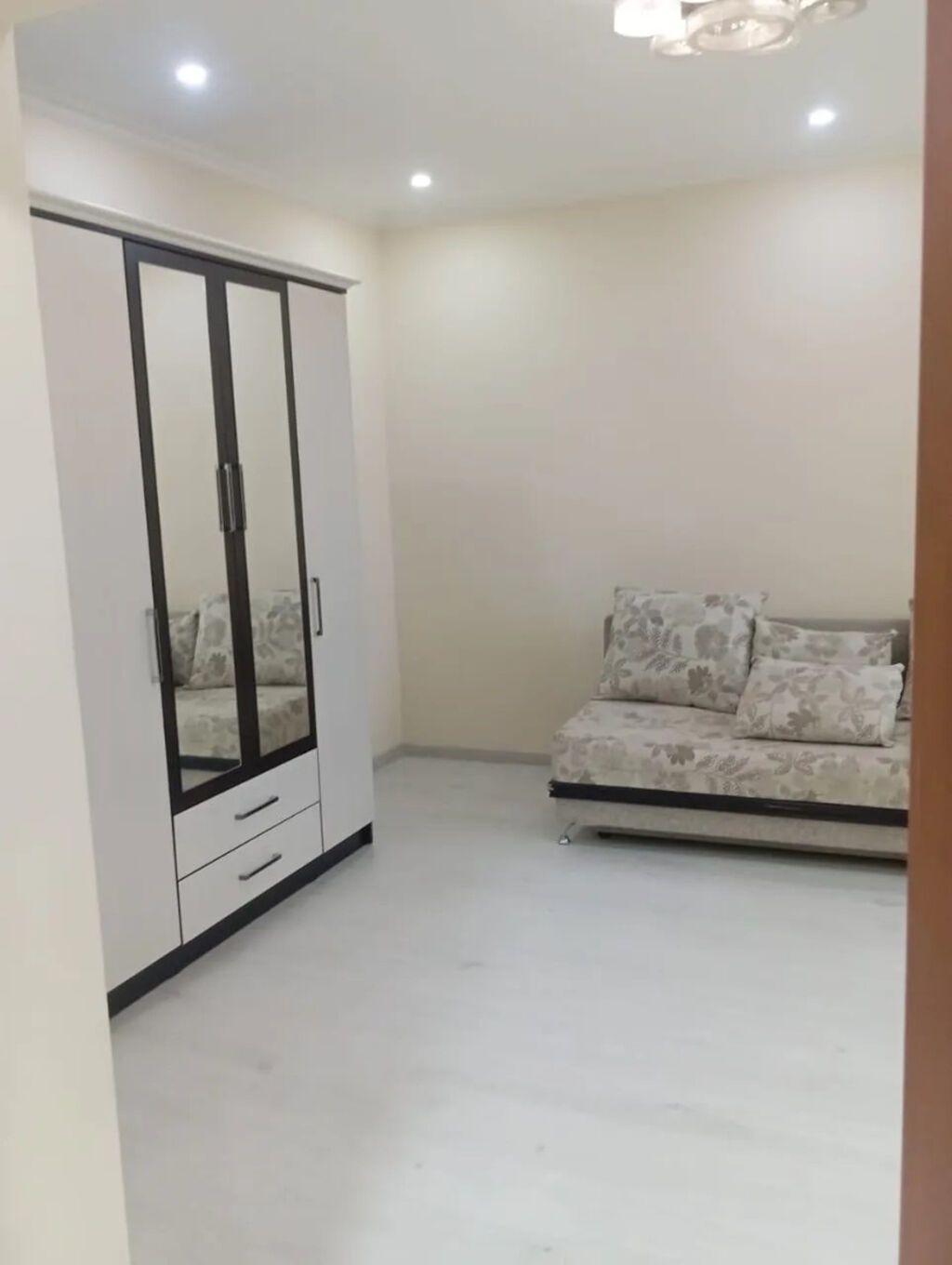 Сдам 3-комнатный дом 65 м² у рынка Аламедин: фото 1