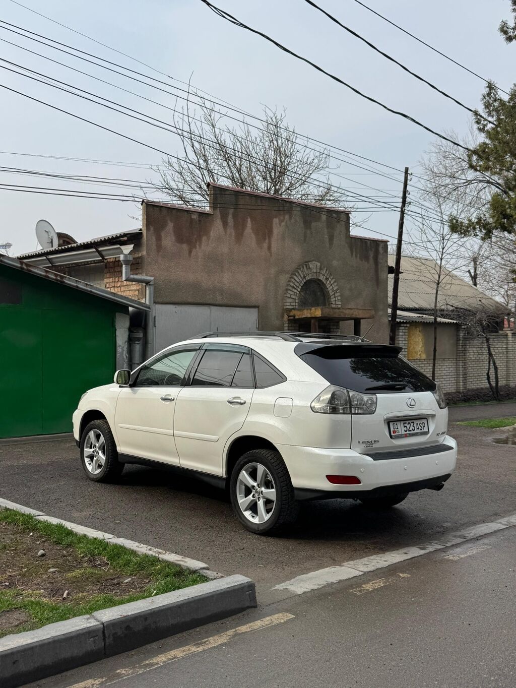 Lexus RX: 2004 г., 3.3 л, Автомат, Бензин, Кроссовер: фото 1