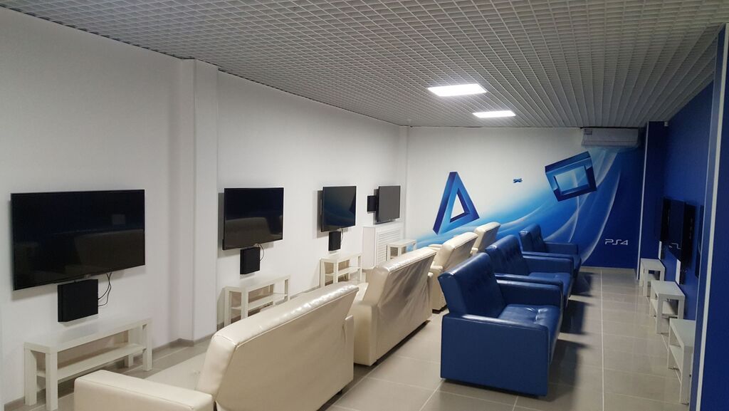 СНИМУ помещение под игровой зал. Расмотрю: Договорная Другая ...