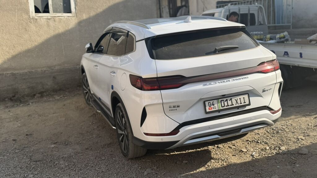 BYD Song Plus: 2024 г., Автомат, Гибрид, Кроссовер: фото 3