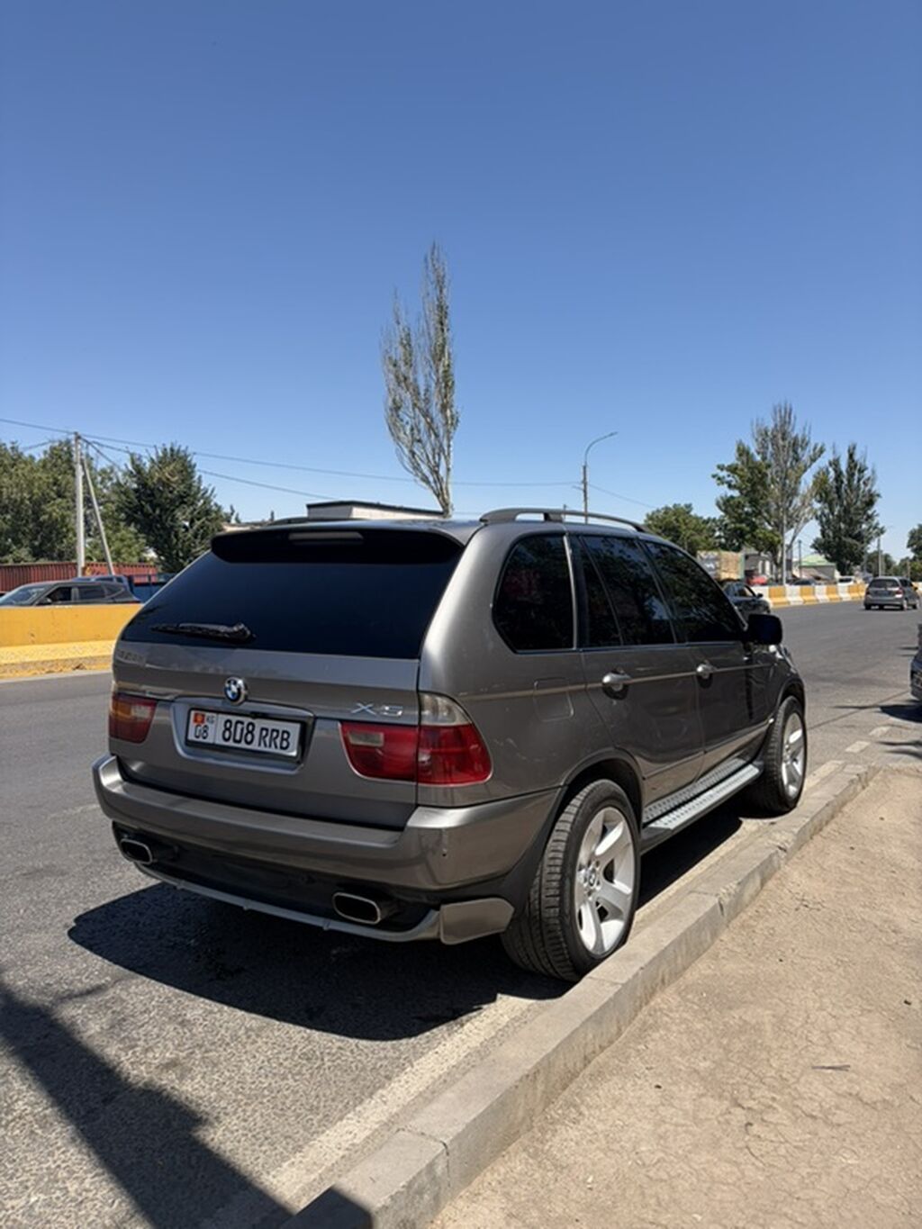 BMW X5: 2004 г., 4.4 л, Автомат, Бензин, Кроссовер: фото 2