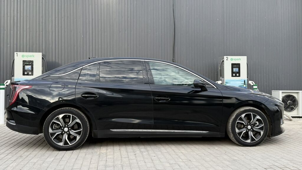 Продам электромобиль Hongqi E-QM5 2021 г.: фото 5