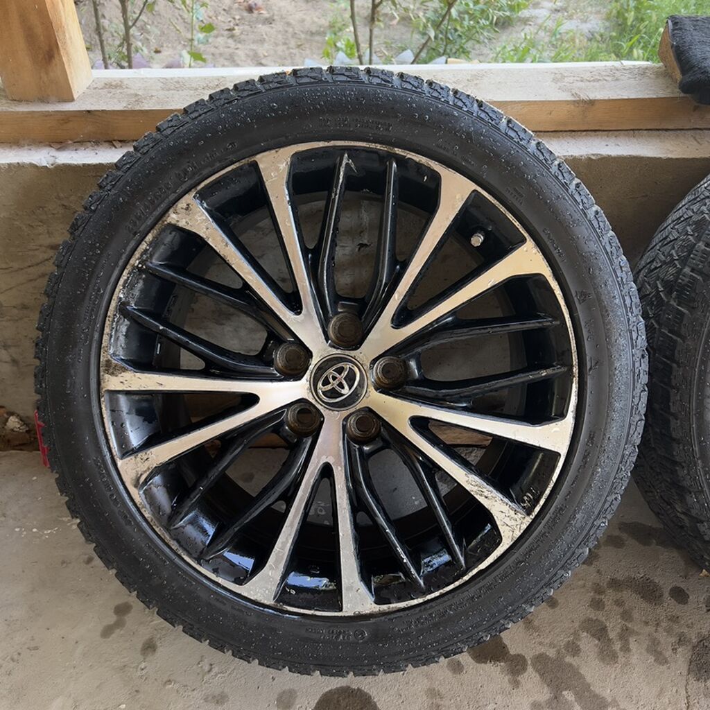 Колеса в сборе 235 / 45 / R 18, Зима, Б/у, Комплект, Легковые, Литые, отверстий - 5: фото 2