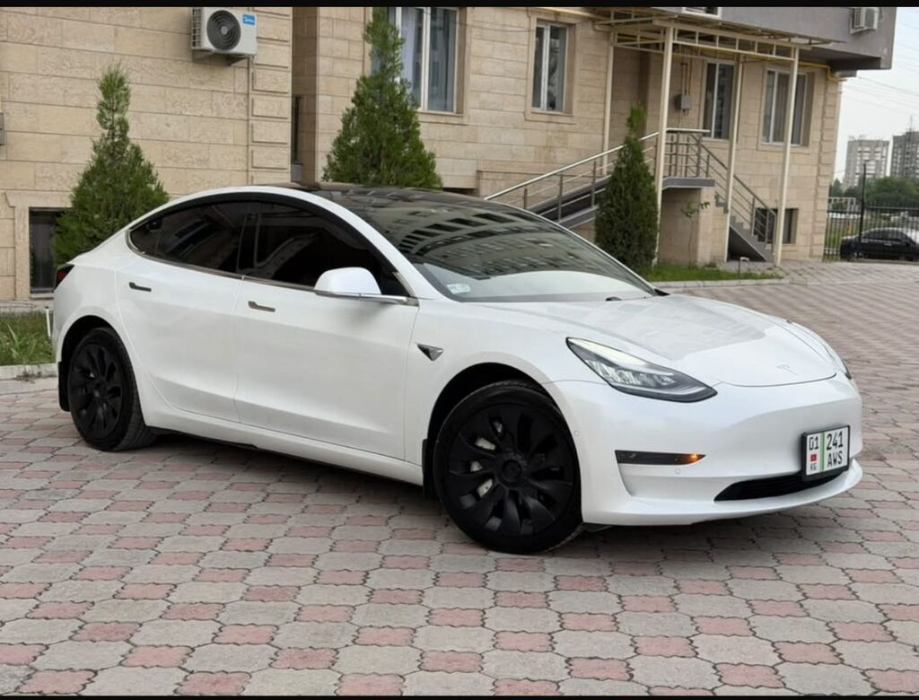 Tesla Model 3: 2021 г., 5 л, Автомат, Электромобиль, Седан: фото 3