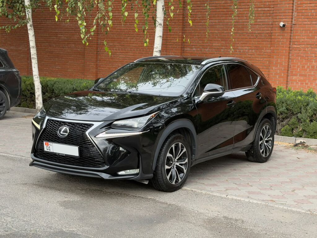 Lexus NX: 2015 г., 2 л, Автомат, Бензин, Кроссовер: фото 3