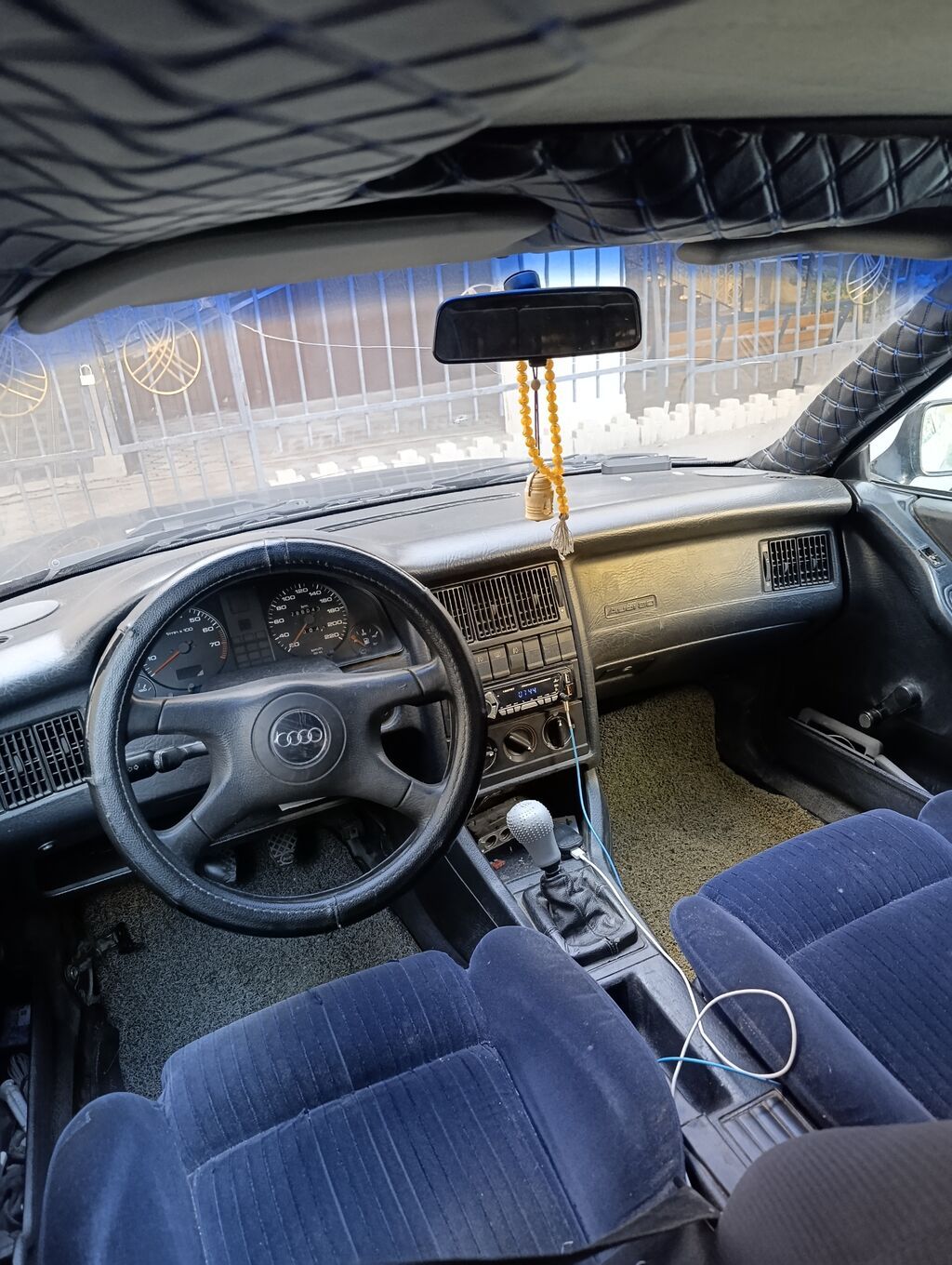 Audi 100