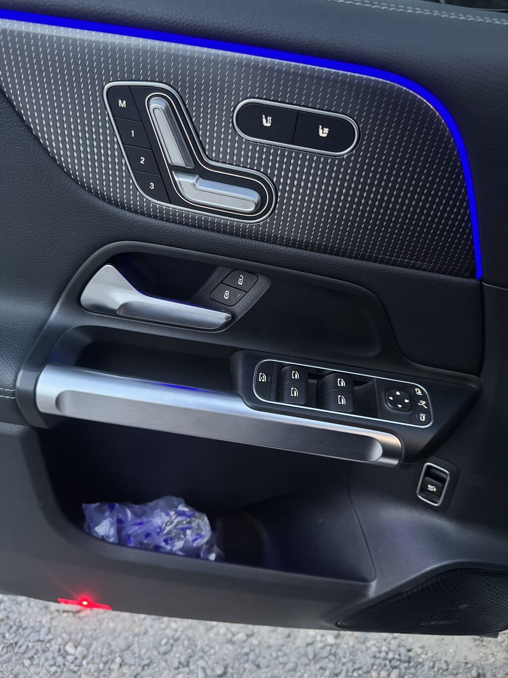 Mercedes-Benz EQB: 2022 г., Автомат, Электромобиль, Кроссовер: фото 2