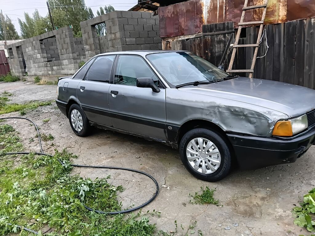 Audi 80: 1992 г., 2 л, Механика, Бензин, Седан: фото 5