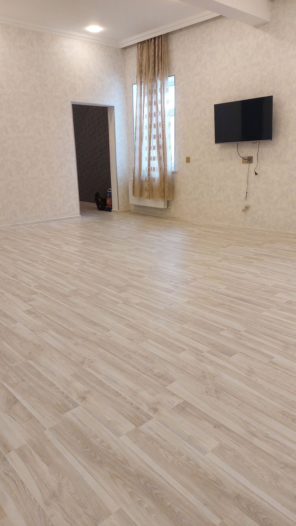 90 kv. m, 2 otaqlı, Kanalizasiya, Qaz, Su